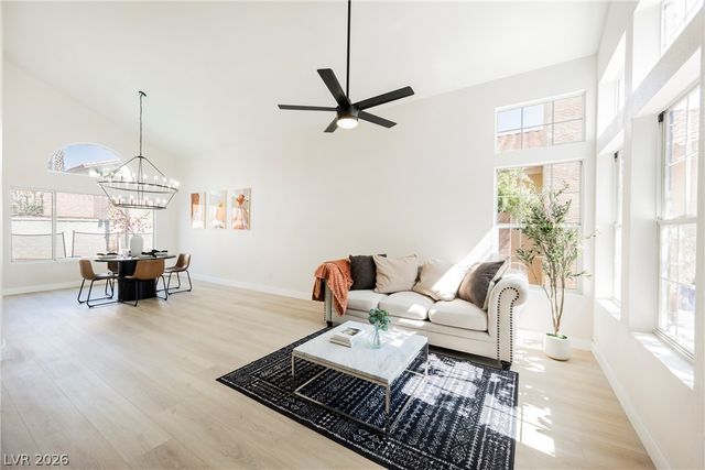 3329 Giliam Court, Las Vegas, NV 89129