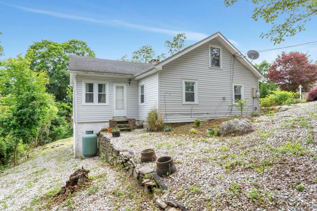 15 Schuyler Road, Carmel, NY 10512