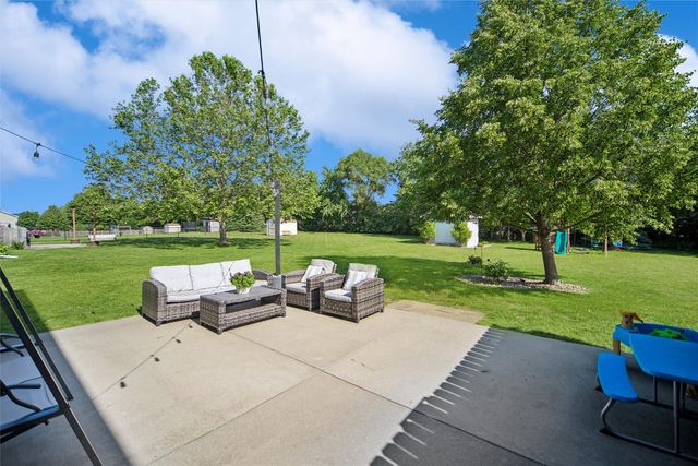 10313 Stonecrest Drive, Johnston, IA 50131