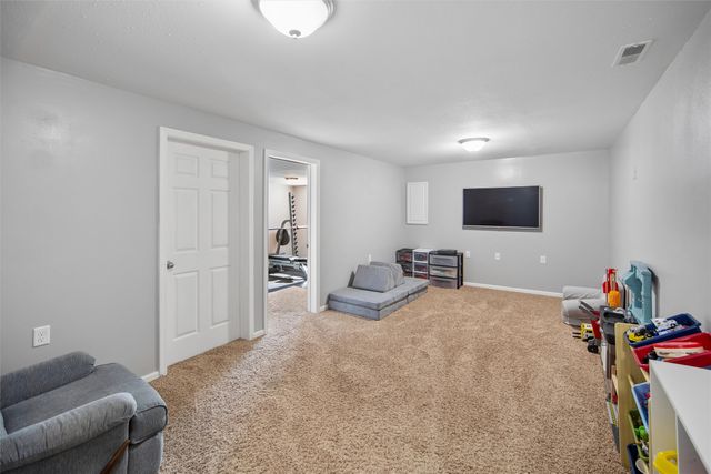 10313 Stonecrest Drive, Johnston, IA 50131