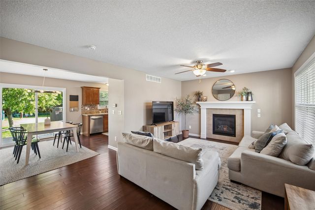 10313 Stonecrest Drive, Johnston, IA 50131
