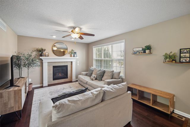10313 Stonecrest Drive, Johnston, IA 50131