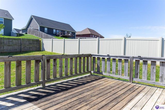 133 Sawgrass Avenue, Vine Grove, KY 40175