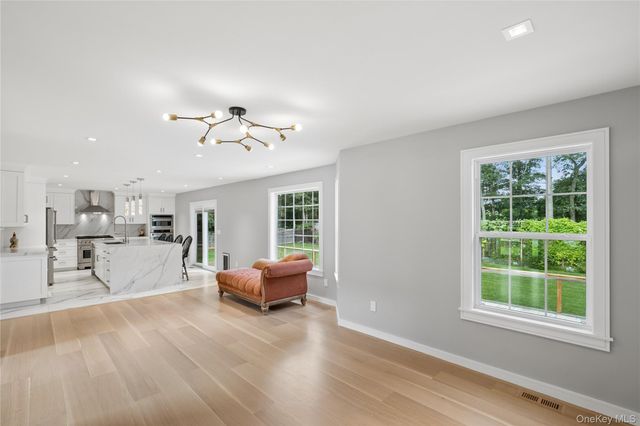 7 Sander Court, Middle Island, NY 11953