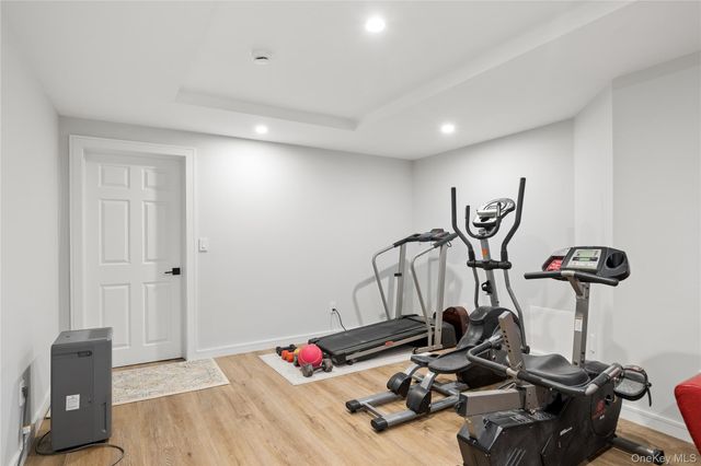 7 Sander Court, Middle Island, NY 11953