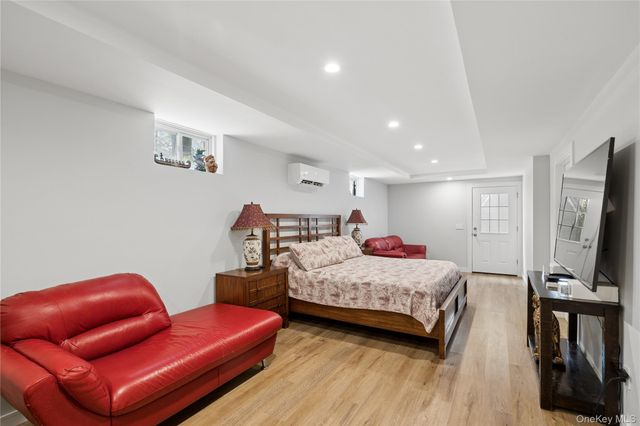 7 Sander Court, Middle Island, NY 11953
