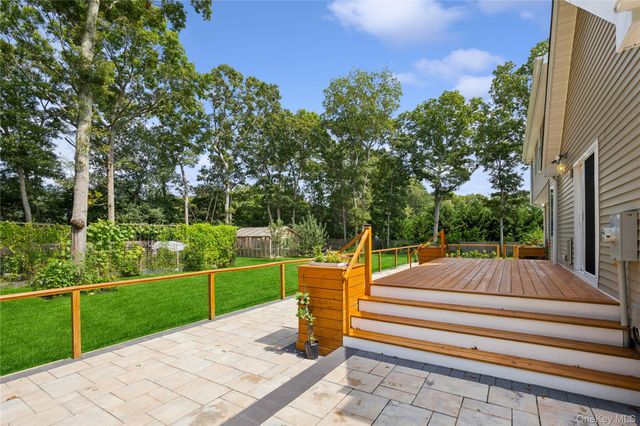 7 Sander Court, Middle Island, NY 11953