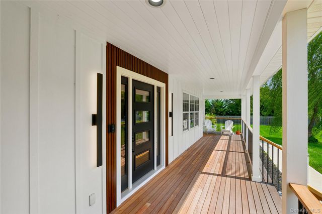 7 Sander Court, Middle Island, NY 11953