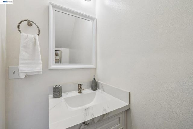 34524 Somerset Ter, Fremont, CA 94555