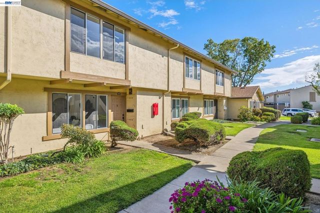 34524 Somerset Ter, Fremont, CA 94555
