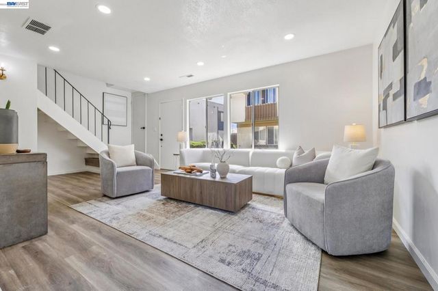 34524 Somerset Ter, Fremont, CA 94555