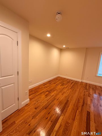 90 LUDLOW Street 2, Stamford, CT 06902