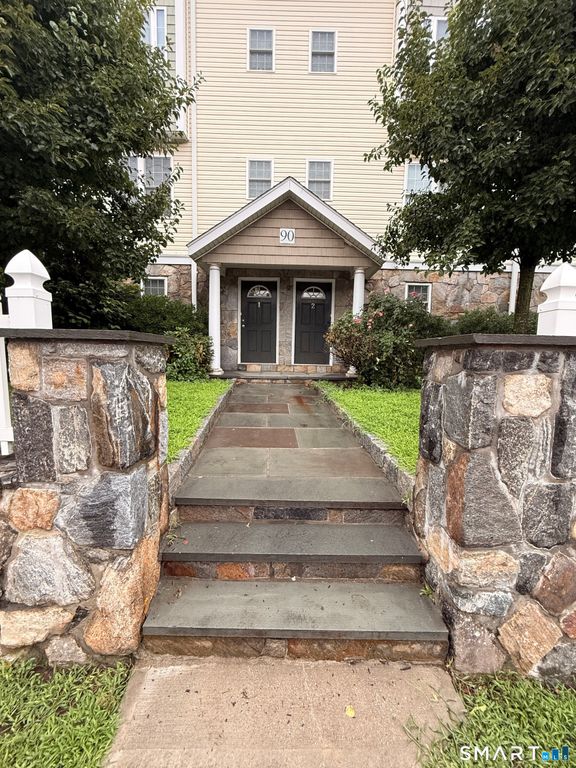90 LUDLOW Street 2, Stamford, CT 06902