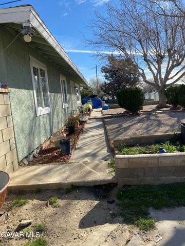 10845 E Avenue R2, Littlerock, CA 93543