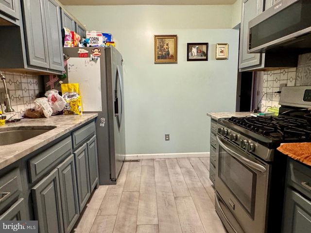 25 W MADISON ST, Mohnton, PA 19540