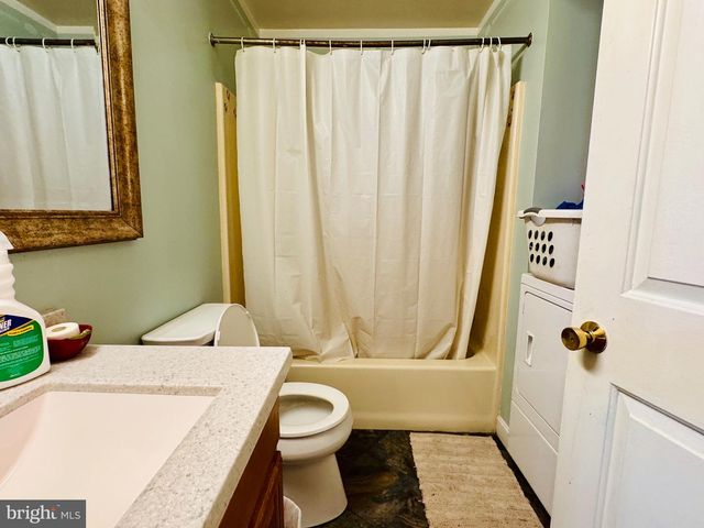 25 W MADISON ST, Mohnton, PA 19540