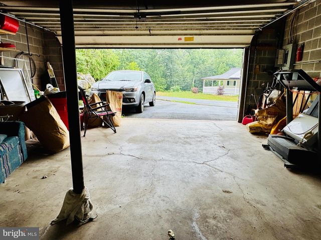 25 W MADISON ST, Mohnton, PA 19540
