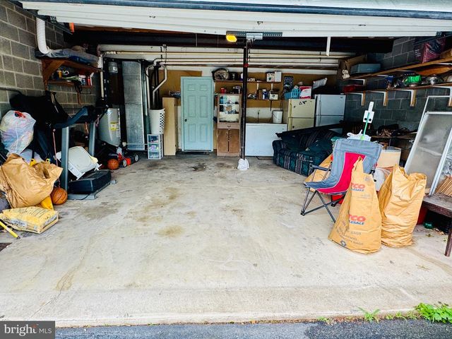 25 W MADISON ST, Mohnton, PA 19540