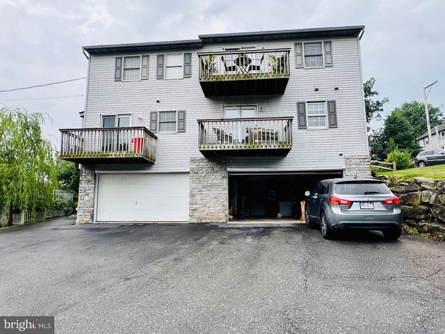 25 W MADISON ST, Mohnton, PA 19540
