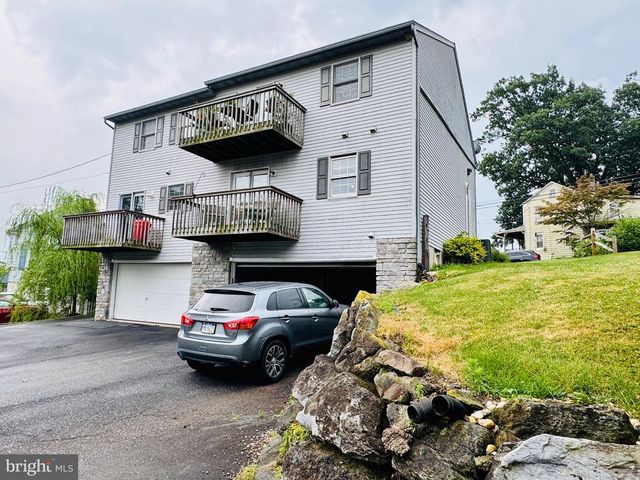 25 W MADISON ST, Mohnton, PA 19540
