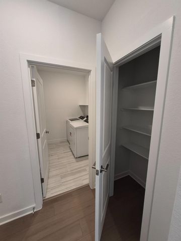 224 Groveland DR, Liberty Hill, TX 78642