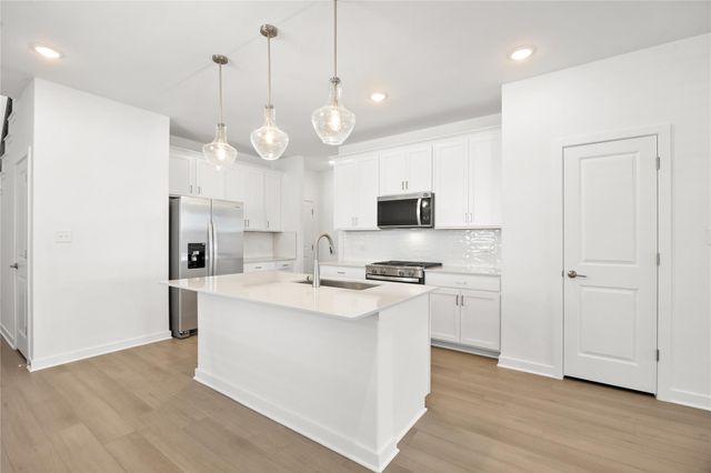 224 Groveland DR, Liberty Hill, TX 78642