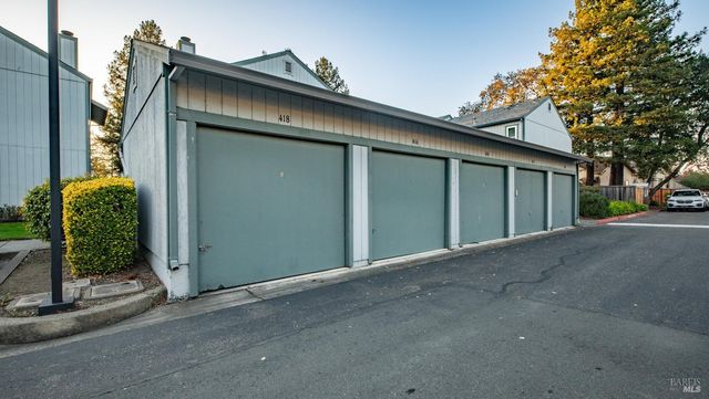 418 Occidental Cir, Santa Rosa, CA 95401