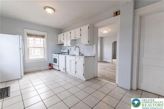 2001 Ferry Street, Easton, PA 18042