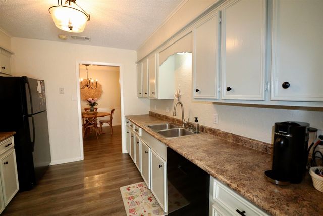 500 Pinewood, Marshall, TX 75672