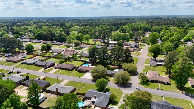 500 Pinewood, Marshall, TX 75672