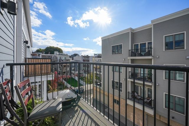 3 M St 6, Boston, MA 02127