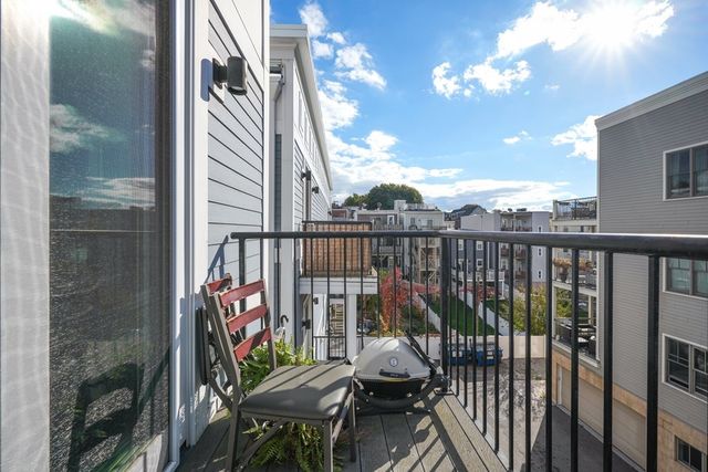 3 M St 6, Boston, MA 02127