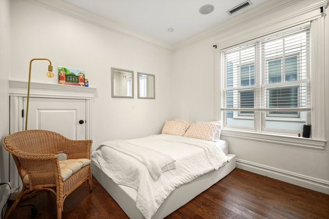 3 M St 6, Boston, MA 02127