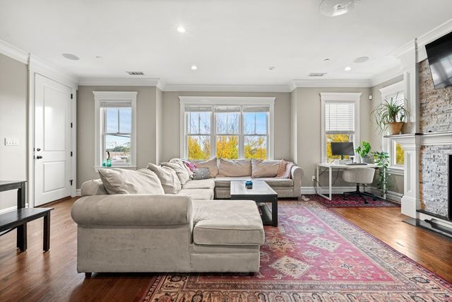3 M St 6, Boston, MA 02127