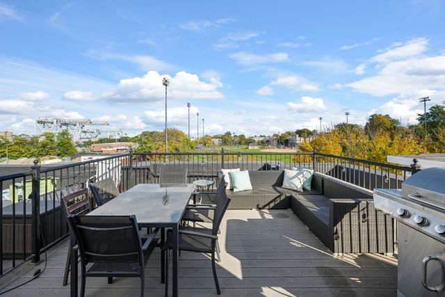 3 M St 6, Boston, MA 02127