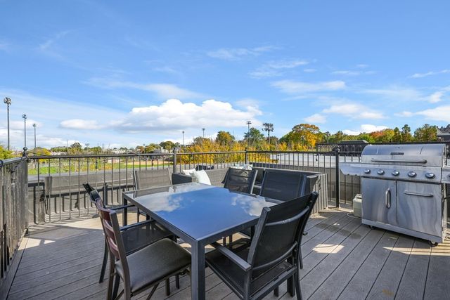 3 M St 6, Boston, MA 02127