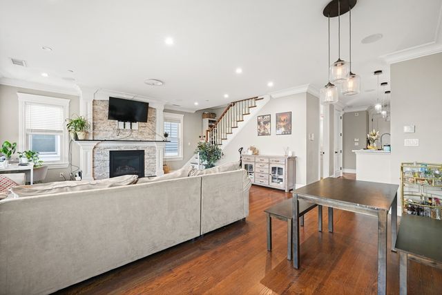 3 M St 6, Boston, MA 02127