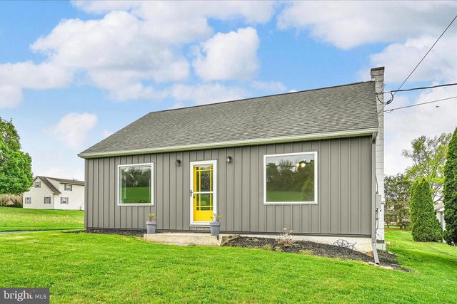 4381 DIVISION HWY, East Earl, PA 17519