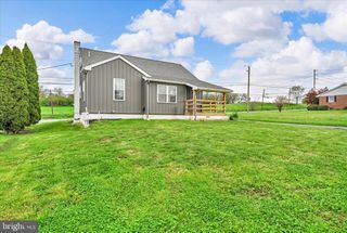 4381 DIVISION HWY, East Earl, PA 17519