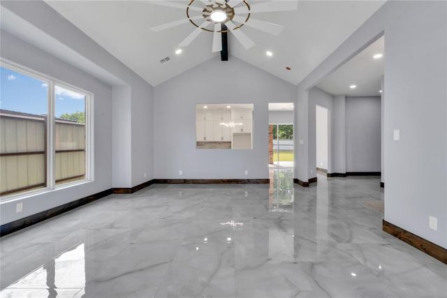 2925 N Choctaw Road, Choctaw, OK 73020