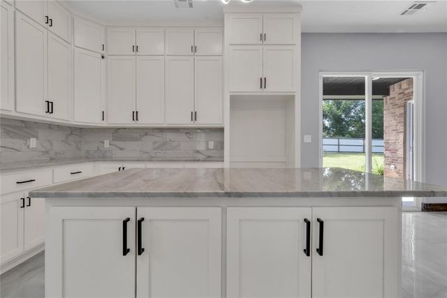 2925 N Choctaw Road, Choctaw, OK 73020