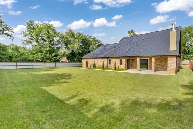2925 N Choctaw Road, Choctaw, OK 73020