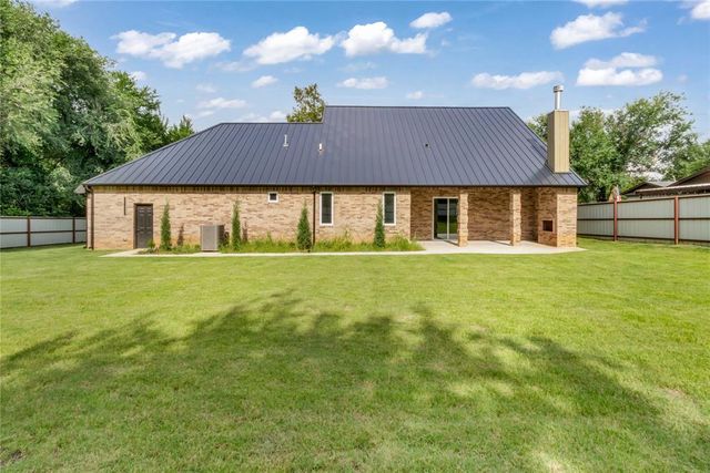 2925 N Choctaw Road, Choctaw, OK 73020