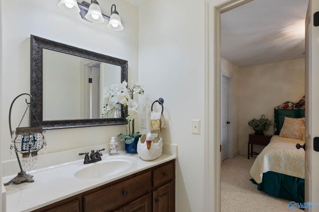 4804 Saddle Ridge Drive SE, Owens Cross Roads, AL 35763