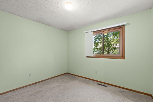 5612 Clearwater Road NW, Rochester, MN 55901