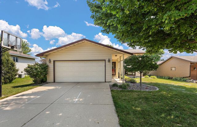 5612 Clearwater Road NW, Rochester, MN 55901