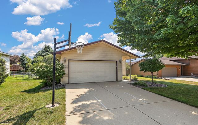 5612 Clearwater Road NW, Rochester, MN 55901