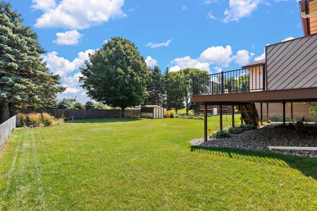5612 Clearwater Road NW, Rochester, MN 55901