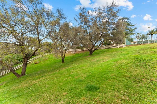 7257 Surette Ln, Loomis, CA 95650