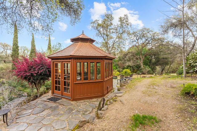 7257 Surette Ln, Loomis, CA 95650